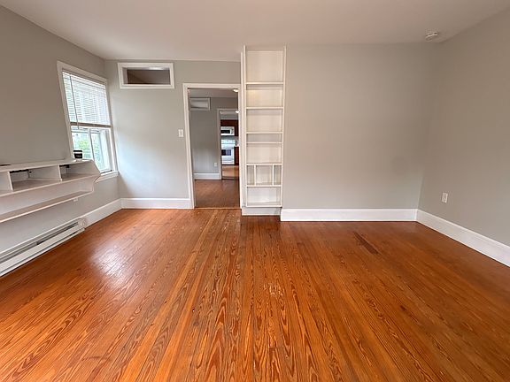 5th image of 216 E Main St