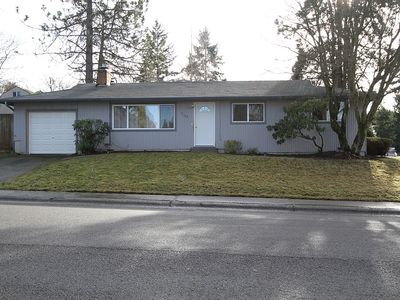 8905 NE 141st St, Kirkland, WA, 98034