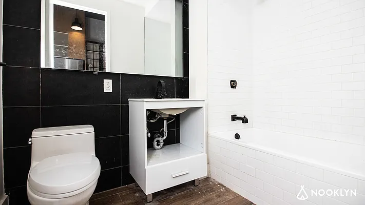 Rented by Nooklyn NYC LLC | media 8