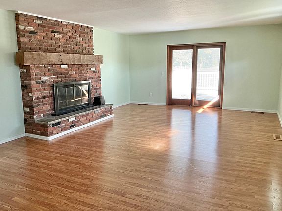 3rd image of 4325 Weckerly Rd