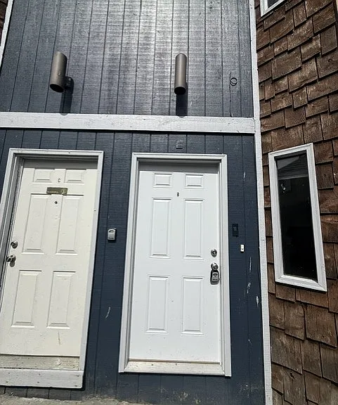 332 N Bunn St #B — Photo 2
