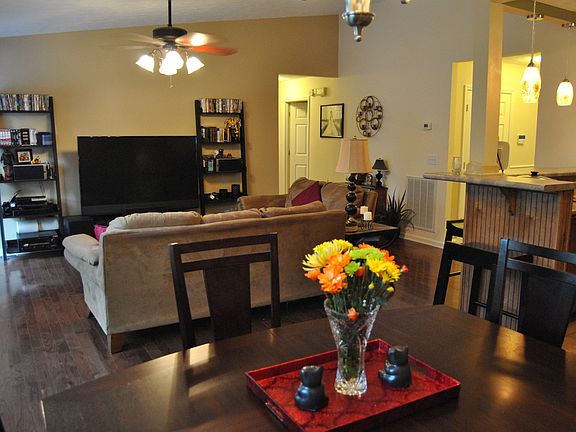 5th image of 5480 Village Way