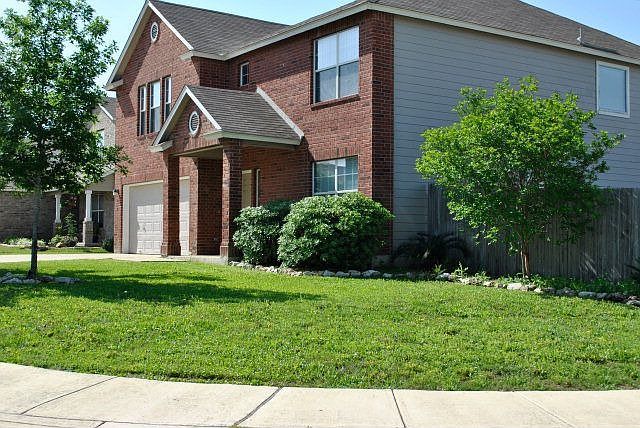 1st image of 410 Yellowwood Dr