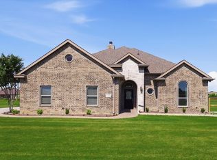 5560 Virginia Dr, Justin, TX 76247