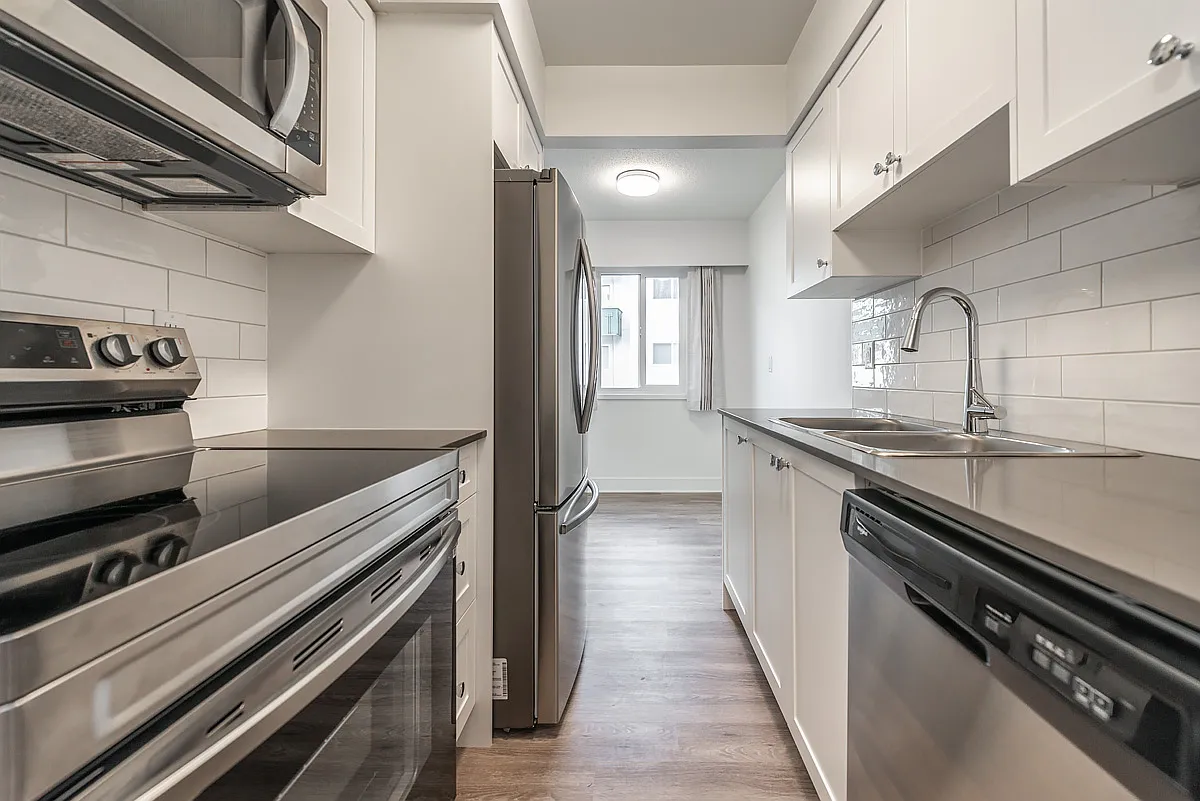 Stadacona Apartments — Photo 2