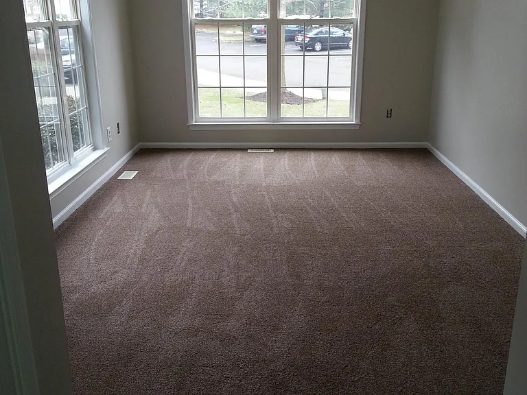 178 Queensbury Pl — Photo 3