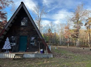 348 Scott Wyatt Rd, Deer Lodge, TN 37726