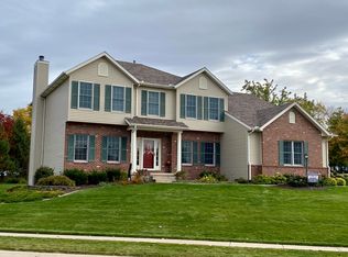 5355 Heather Glen Cir, Bettendorf, IA
