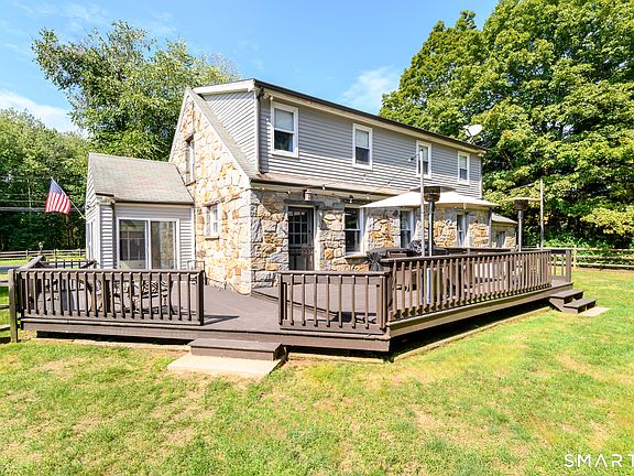 2nd image of 370 Pepper Street