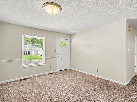 2nd image of 6780 Lesli Mari Ct