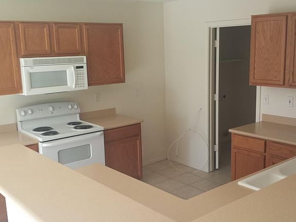 2nd image of 2323 E Winged Foot Dr