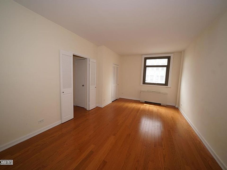 1st image of 4 Park Ave APT 19U