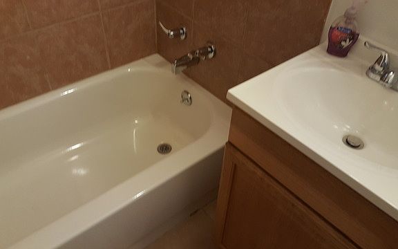 5th image of 15311 Dorchester Ave