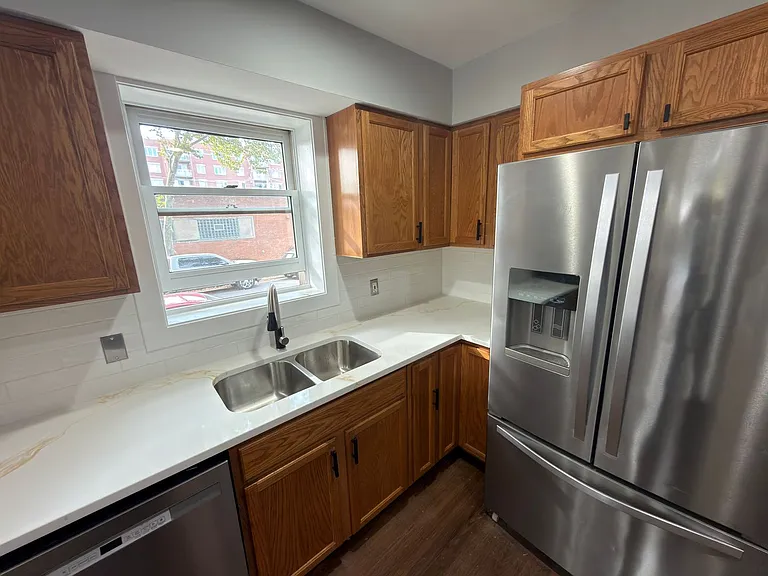 6524 W Diversey Ave — Photo 3