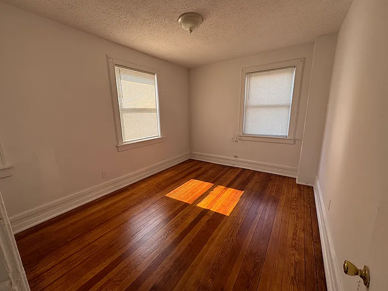 270 East Ave — Photo 8