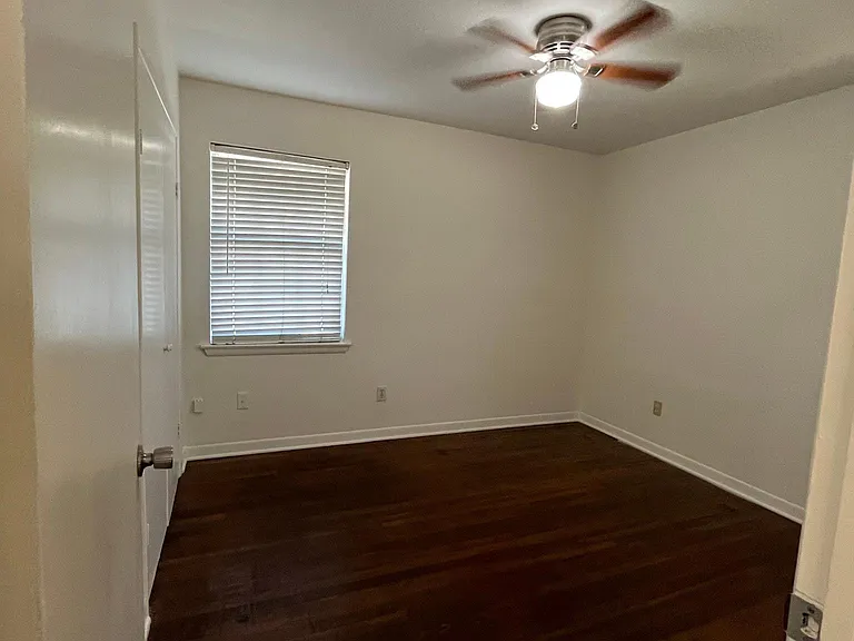 8936 Angleton Pl — Photo 5