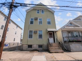 71 Kossuth St, Newark, NJ 07105