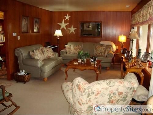 4th image of 183 Overlake Dr
