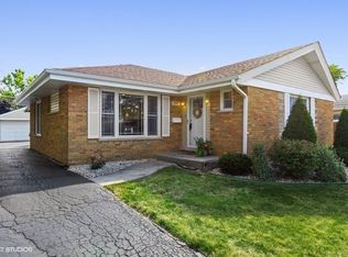 10907 Windsor Dr, Westchester, IL