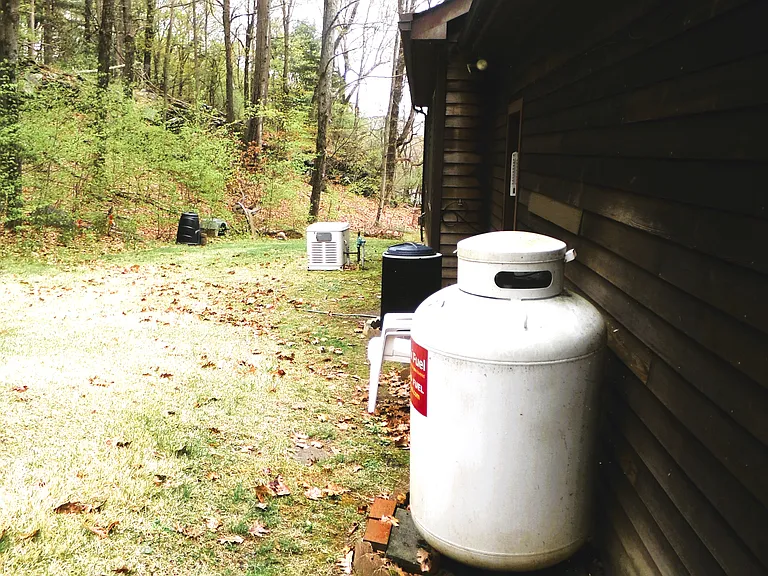 449 White Schoolhouse Rd — Photo 13