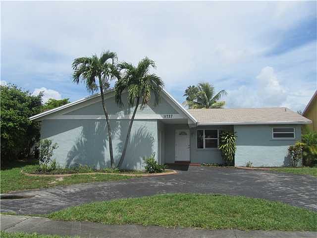 1st image of 11727 NW 39th St
