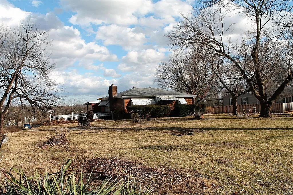 12152 McKelvey Rd photo 1