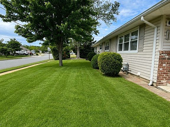 3rd image of 1698 Yorktowne Boulevard