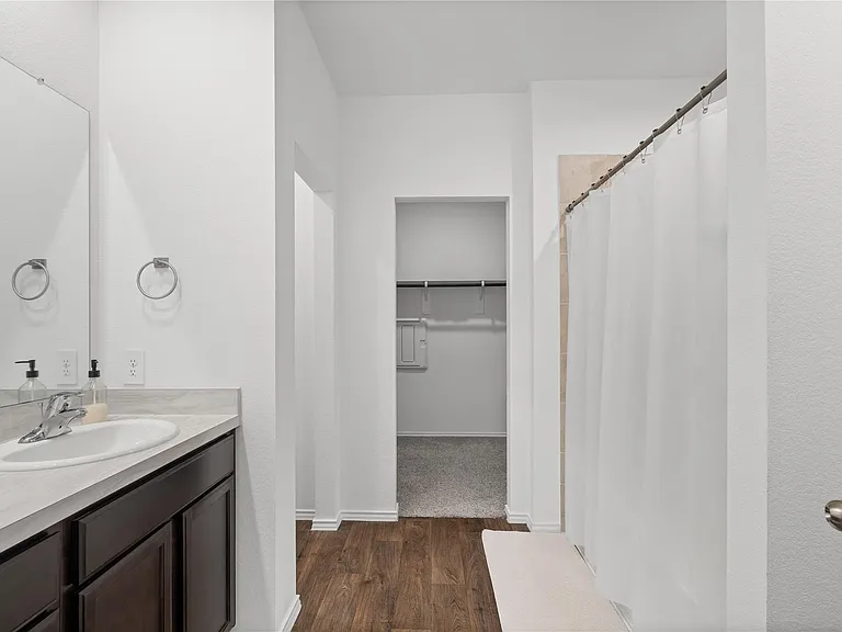 22306 Forest Gorge Ln — Photo 10