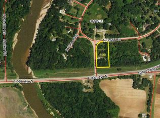 902 N Timber Rd, Belle Plaine, KS 67013