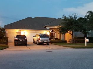 5446 Spectacular Bid Dr, Zephyrhills, FL 33544