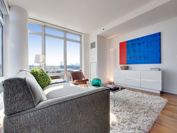3rd image of 2 Northside Piers APT 10E
