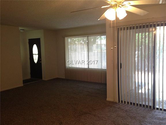 5th image of 5095 Village Dr