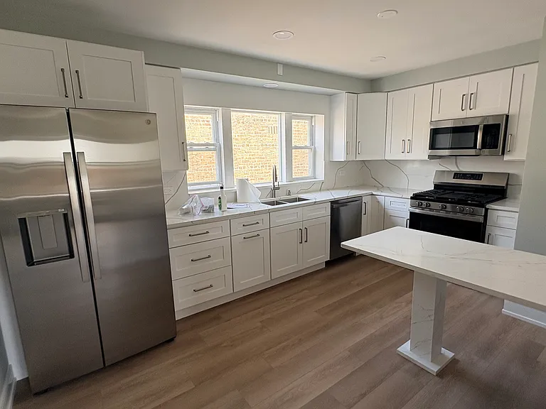 2724 W Summerdale Ave #2 — Photo 7