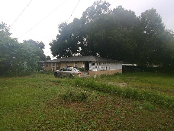 5th image of 840 Avenue M SW