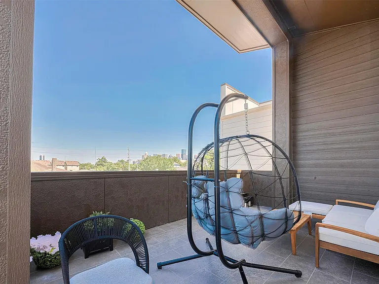 2909 Nagle St — Photo 35