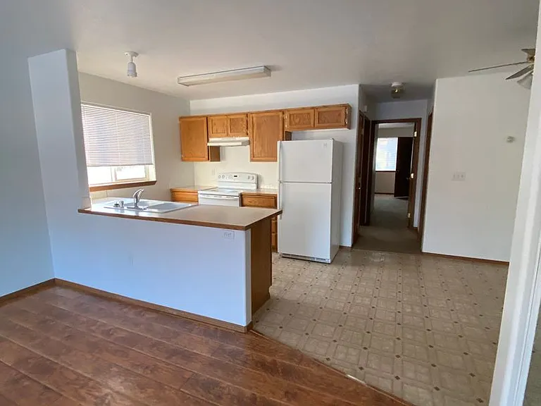 6101 North Regal Street — Photo 1
