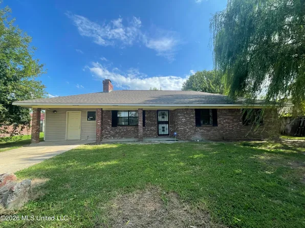 1826 Newson St, Clarksdale, MS 38614