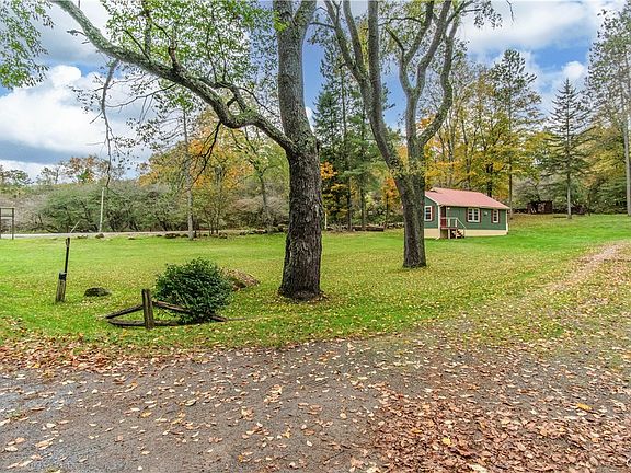 5th image of 9091 Brown Tract Rd
