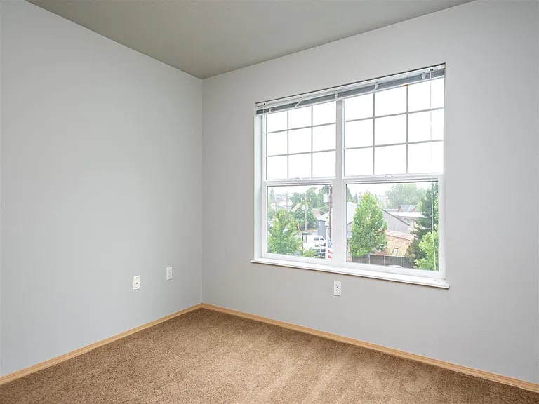 707 Communities | Tenth Street Bedroom