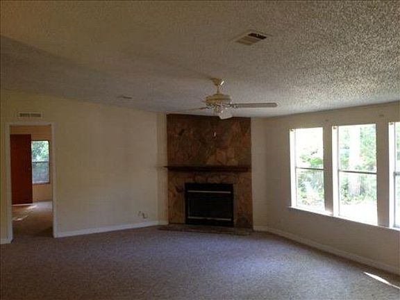 2nd image of 12 Shady Ln S