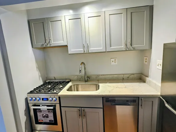 719 D St NE #203, Washington, DC 20002