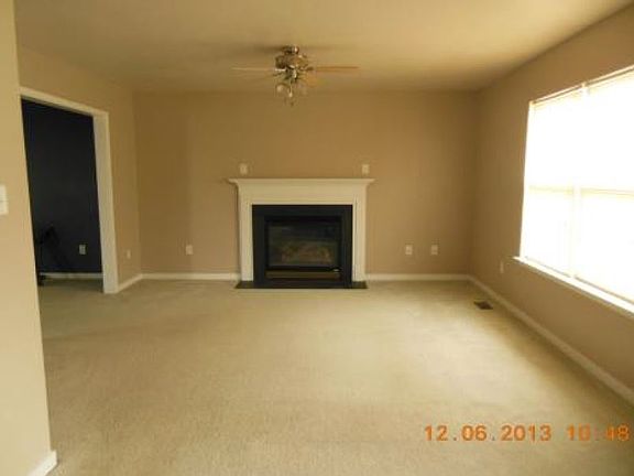 4th image of 1521 Oakland Chase Pkwy