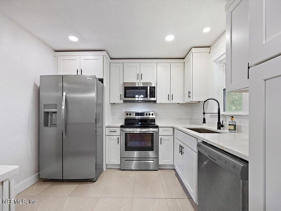 1st image of 6923 GAILLARDIA Road