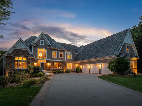 12100 Grandview Ter, Apple Valley, MN 55124