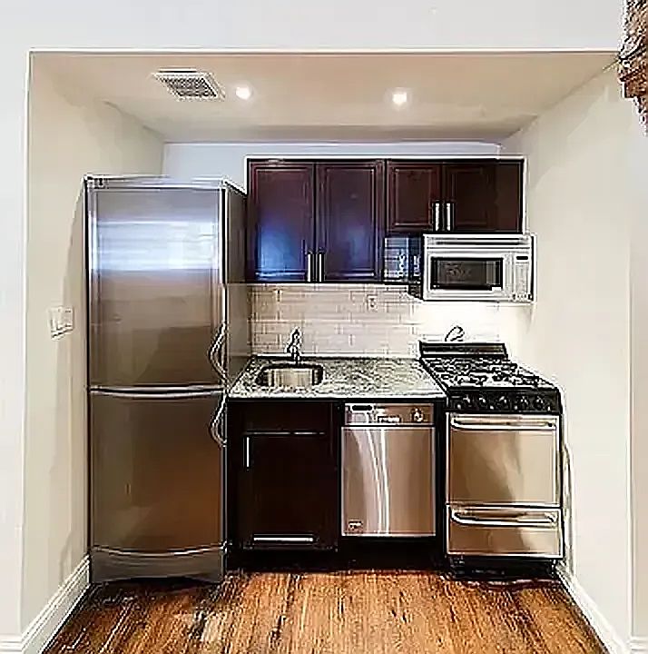 2nd image of 244 E 78th St APT 1C