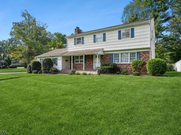 25 MANCHESTER DRIVE, Westfield Town, NJ 07090