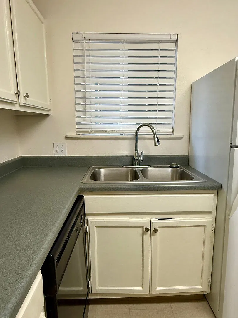 2 Bed in Old Town Lafayette — Photo 1