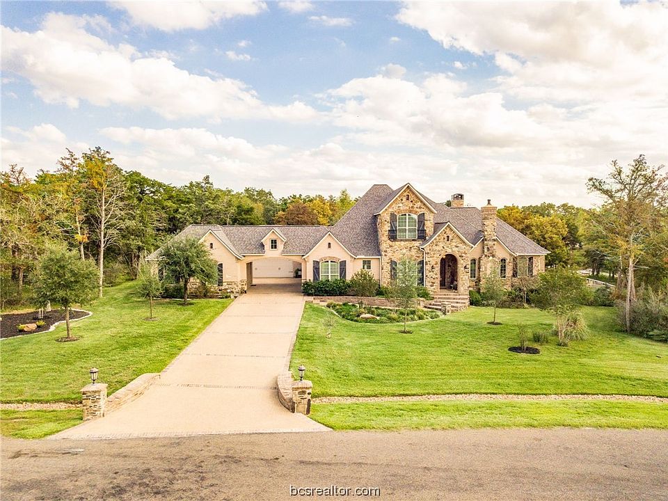 1st image of 5365 Majestic Oak Ct