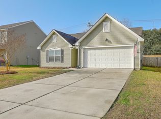 534 English Oak Cir, Moncks Corner, SC 29461