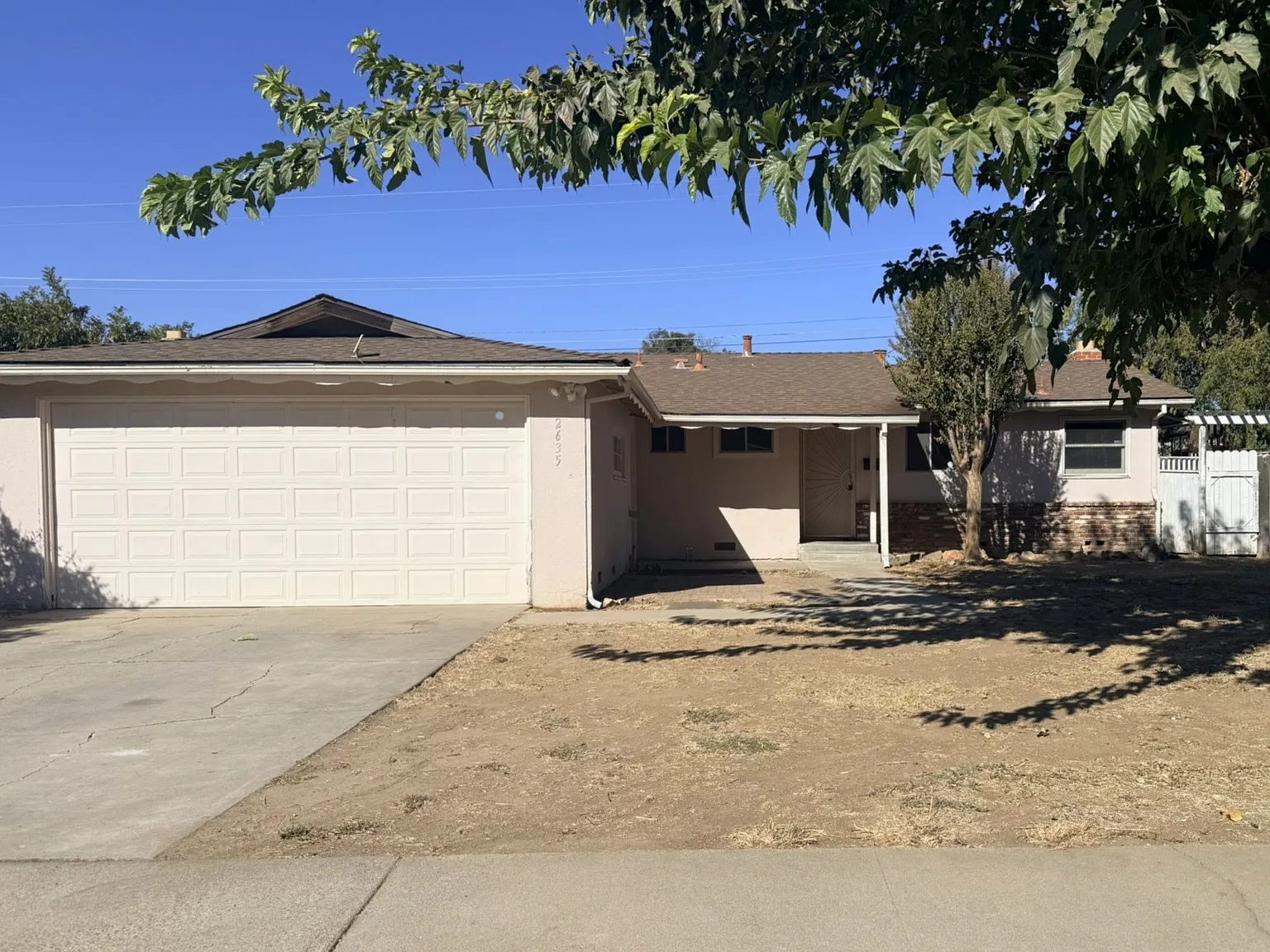 3 bed, 1025 sqft, $1,800 — Photo 2